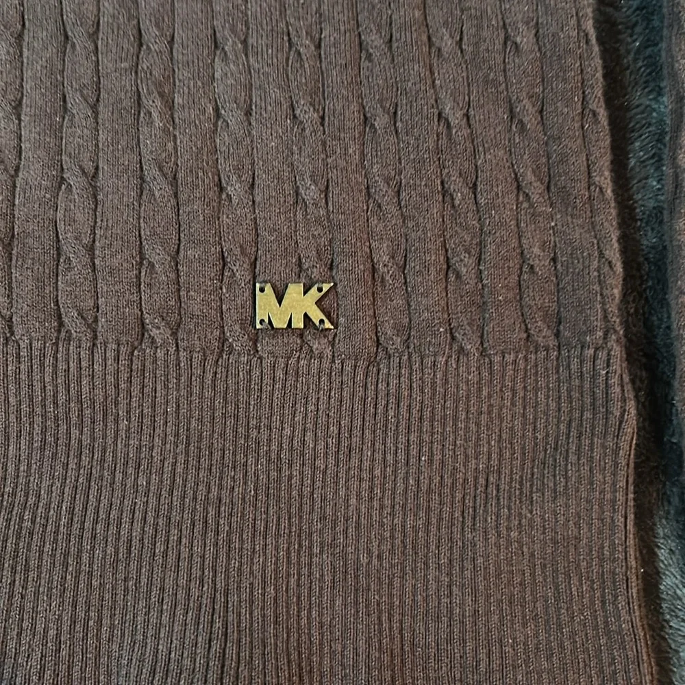 Sweater - Picture 2 of 3